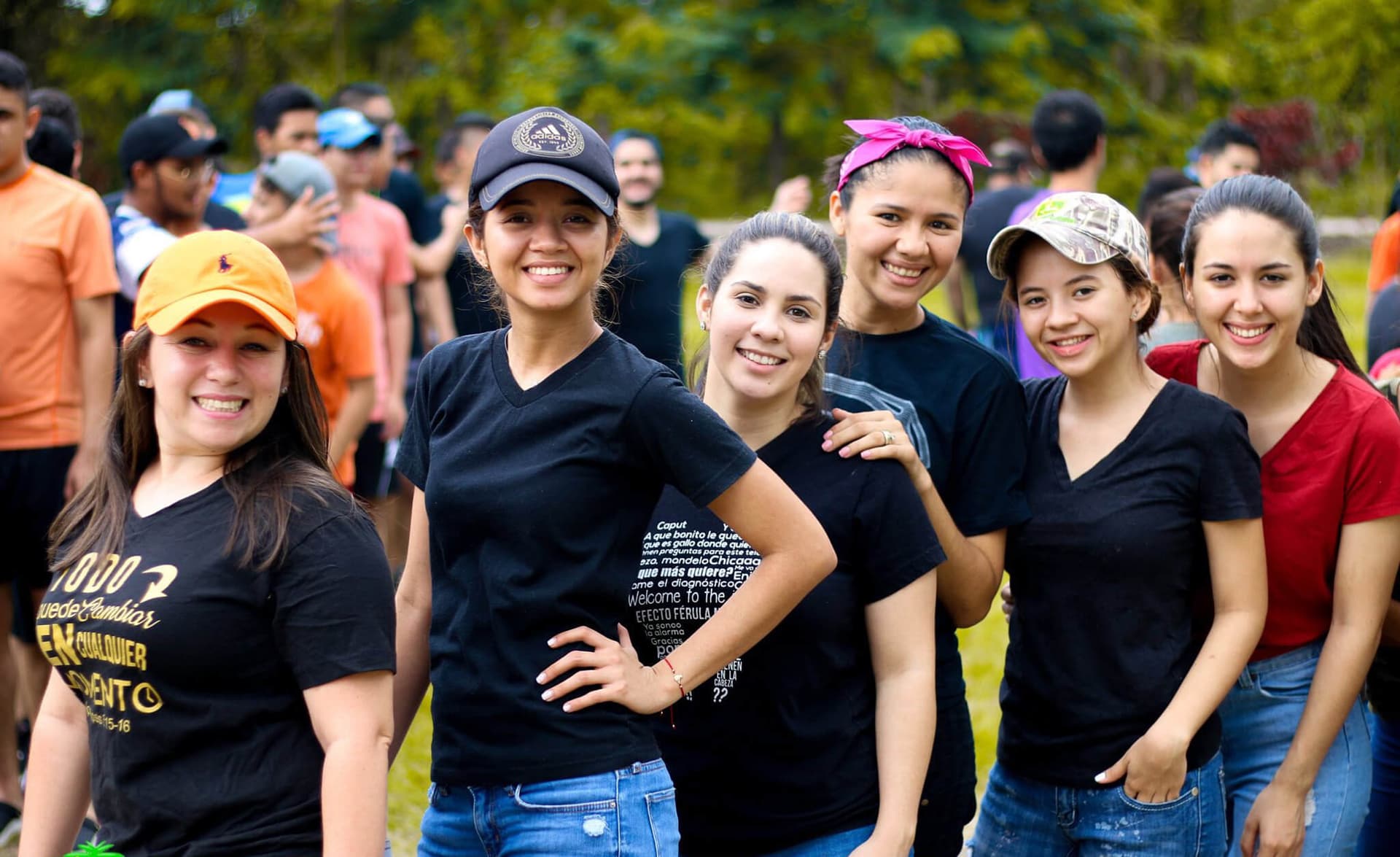 Jóvenes de Misión Cristiana Elim